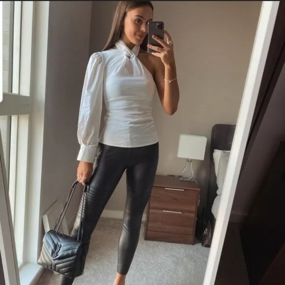 Zara Asymmetric top shirt blouse blogger favorite!